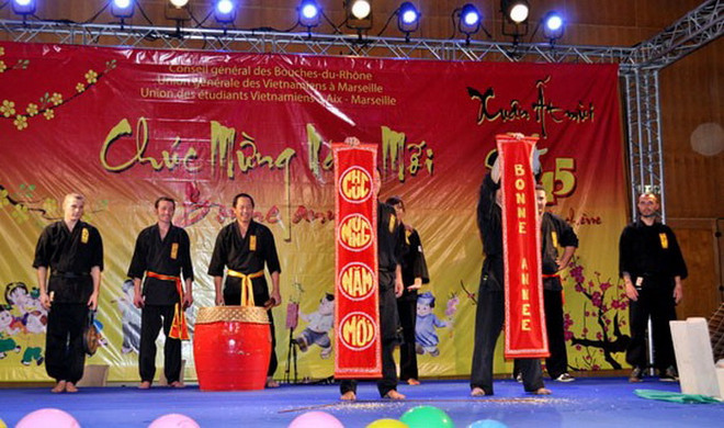 Cộng đồng người Việt ở Pháp đón Tết Ất Mùi tại Marseille, Lyon ảnh 1