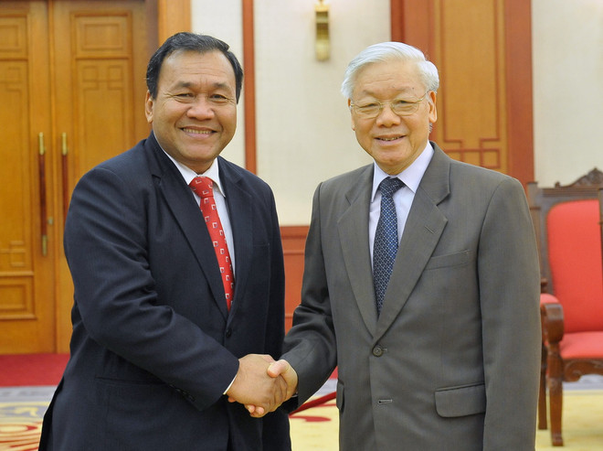 Tổng Bí thư Nguyễn Phú Trọng tiếp Đại sứ Campuchia Hul Phany ảnh 1