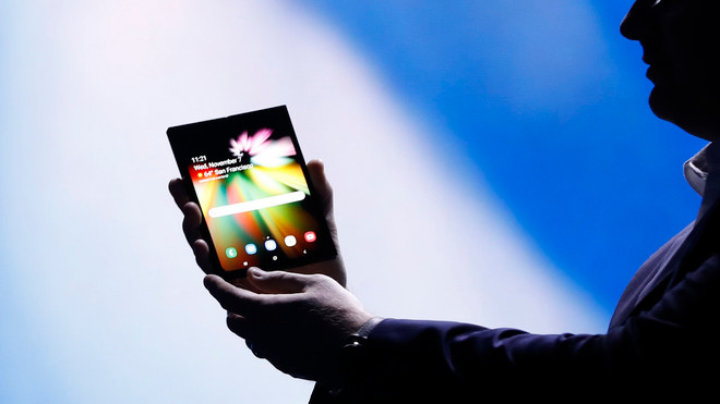 Mẫu điện thoại màn hình gập của Samsung sẽ có giá bao nhiêu? ảnh 1