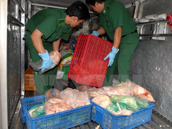 [Video] Phát hiện hơn 7 tấn thịt gà quá hạn sử dụng tại TP.HCM ảnh 1