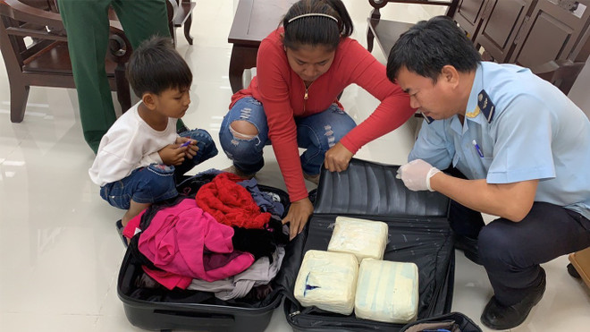 Hải quan Tây Ninh thu giữ gần 5kg ma túy vận chuyển qua biên giới ảnh 1