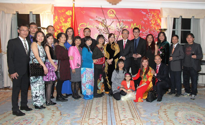 Đại sứ quán Việt Nam tại Thụy Điển tổ chức đón Xuân Bính Thân ảnh 1