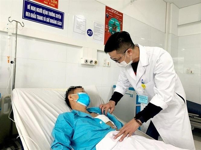 Đà Nẵng: Cấp cứu thành công bệnh nhân bị dao đâm thấu tim ảnh 1