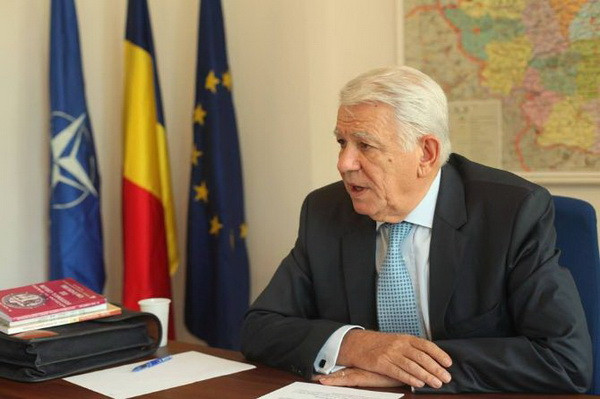 Tân ngoại trưởng Romania Teodor Melescanu tuyên bố từ chức ảnh 1