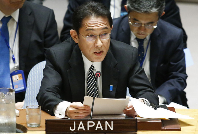 Ngoại trưởng Nhật Bản Fumio Kishida. (Nguồn: AFP/TTXVN) Nhật Bản áp đặt lệnh trừng phạt mới đối với Triều Tiên ảnh 1