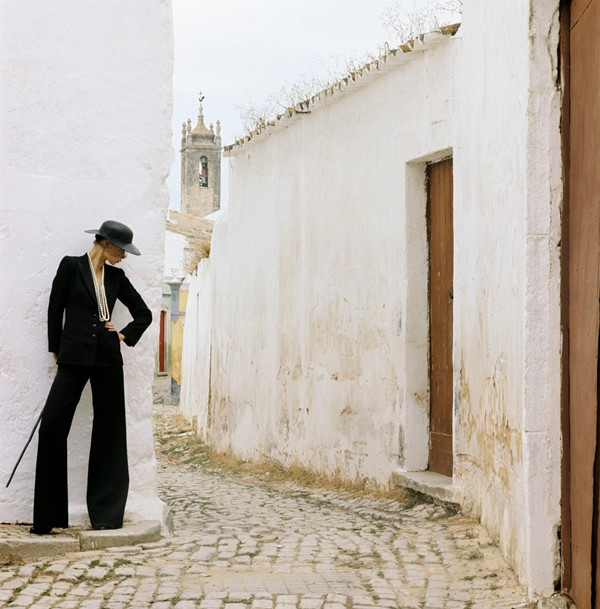 Những mẫu thiết kế không bao giờ lỗi thời trong lịch sử thời trang ảnh 20