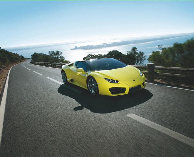 Lamborghini Huracan LP580-2 Spyder có giá bán từ 26 tỷ đồng tùy thuộc vào cấu hình và mức độ cá nhân hóa theo chương trình Ad Personam. (Ảnh: Lamborghini Hà Nội cung cấp) Lamborghini sẽ bán siêu xe giá 26 tỷ đồng tại thị trường Việt Nam ảnh 1