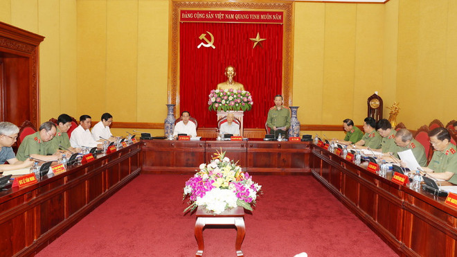 Quang cảnh hội nghị. (Ảnh: Trí Dũng/TTXVN) Đảng ủy Công an Trung ương tổ chức Hội nghị đánh giá kết quả công tác ảnh 1
