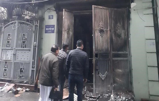 Hà Nội: Kịp thời dập tắt vụ cháy trong dân cư lúc rạng sáng ảnh 1
