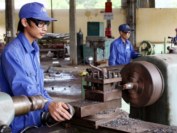 Sửa luật để đẩy nhanh tái cơ cấu doanh nghiệp nhà nước ảnh 1