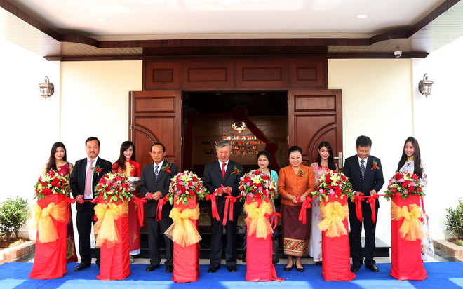 Khánh thành "ngôi nhà chung" của cộng đồng người Việt ở Bắc Lào ảnh 1