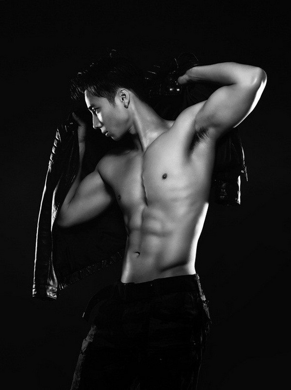 Bộ ảnh nóng bỏng của "quý ông phong cách nhất Hà Nội" ảnh 5