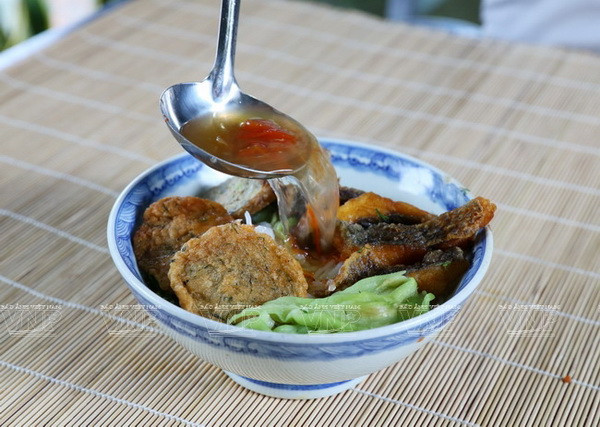 Khám phá bí quyết làm nên tô bún cá trứ danh của Hải Phòng ảnh 5