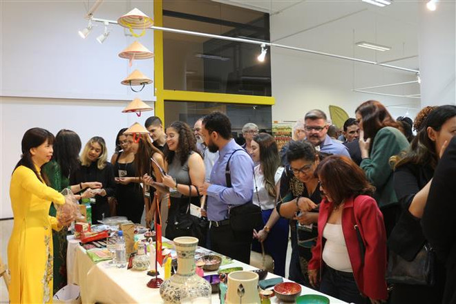 Sự kiện "Càphê cùng Đại sứ - phiên bản Việt Nam" tại Brazil ảnh 2