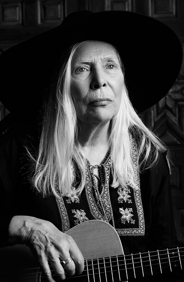 Xu hướng chọn người mẫu “đầu bạc” cho mùa mốt Xuân Hè 2015 ảnh 8