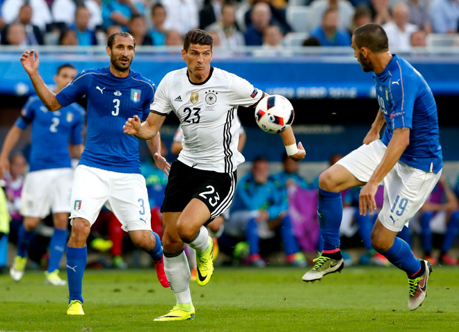 Tuyển Đức mất "trọng pháo" Mario Gomez cho trận bán kết ảnh 1