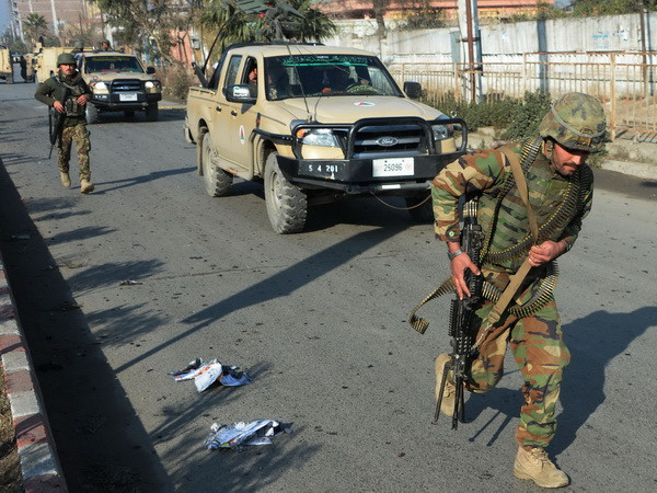 Hàng chục người thương vong trong vụ đánh bom liều chết ở Pakistan ảnh 1