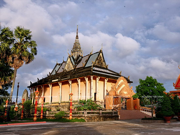 [Video] Chùa Xiêm Cán- Giao thoa văn hóa tâm linh của người Khmer ảnh 1