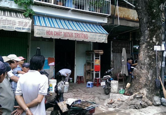 Nổ axit kinh hoàng ở chợ "thần chết" Kim Biên, 5 người bị thương ảnh 1