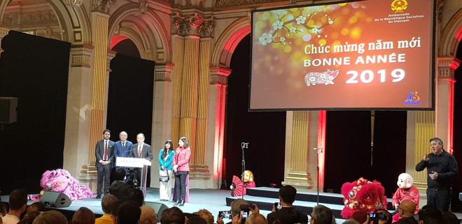 Cộng đồng người Việt Nam tại Pháp vui đón Tết Nguyên đán Kỷ Hợi ảnh 1