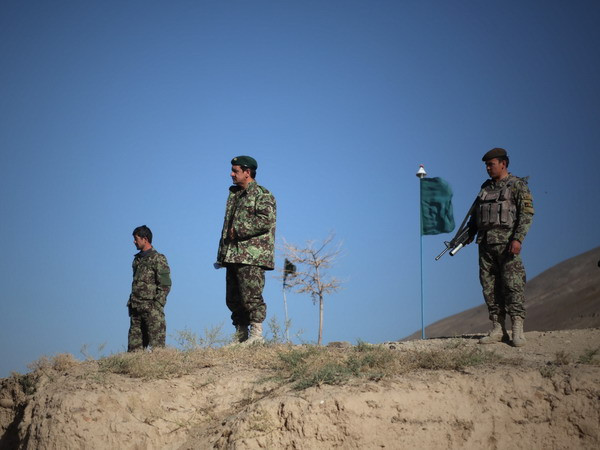 Binh lính Afghanistan tham gia chiến dịch tiêu diệt các tay súng Taliban. (Nguồn: THX/TTXVN) Tướng Mỹ đánh giá cao lực lượng an ninh Afghanistan ảnh 1