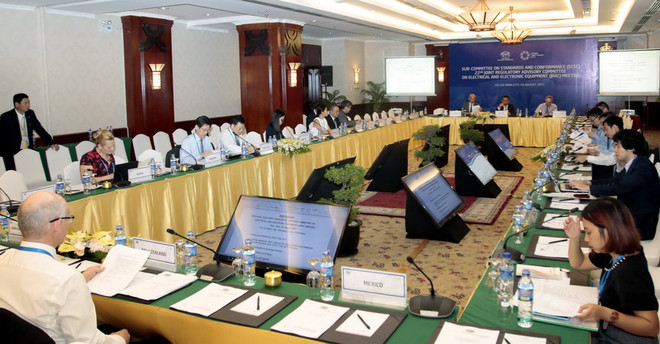 SOM 3 APEC và các cuộc họp liên quan tiếp tục ngày làm việc thứ ba ảnh 1