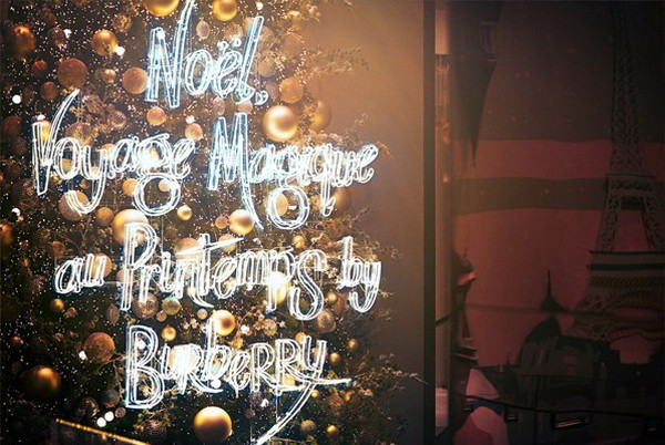 Các thương hiệu thời trang thế giới "lột xác" trong mùa lễ hội ảnh 7