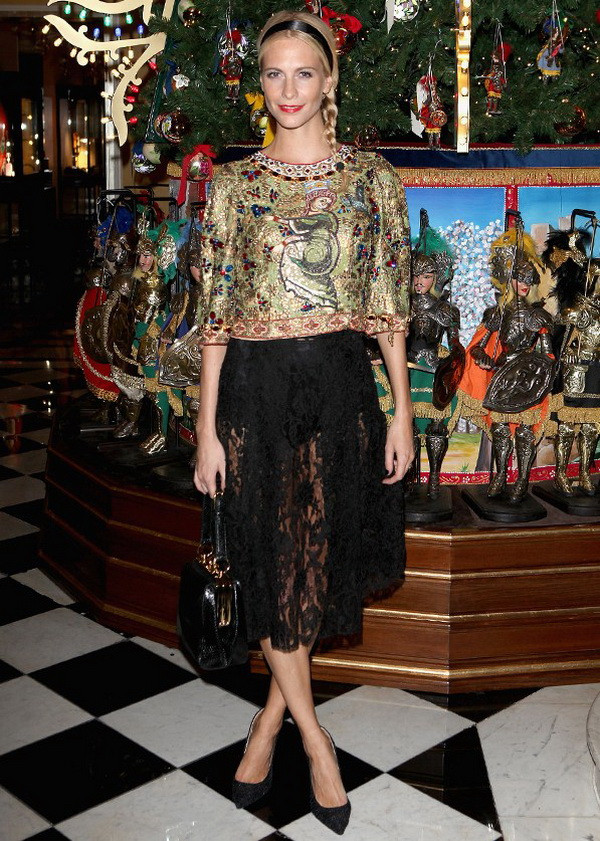 Các thương hiệu thời trang thế giới "lột xác" trong mùa lễ hội ảnh 13