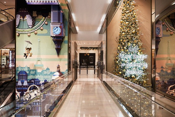 Các thương hiệu thời trang thế giới "lột xác" trong mùa lễ hội ảnh 8