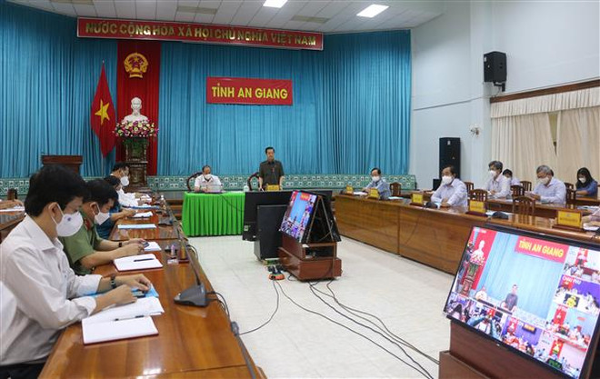 An Giang ngừng mua bán hàng hóa tại 4 doanh nghiệp để chống dịch ảnh 1