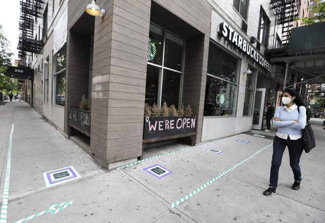 Dữ liệu điện thoại cho thấy sự trở lại thận trọng của người Mỹ ảnh 1