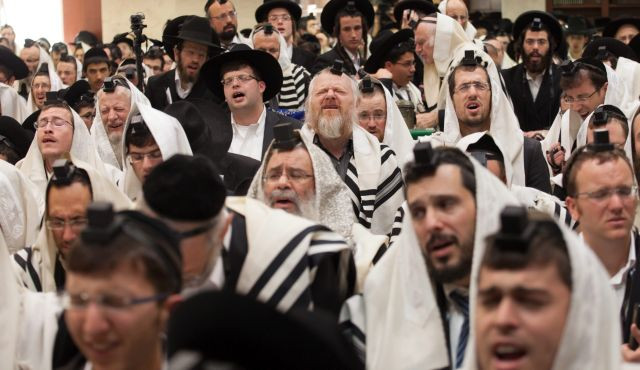 Người Do Thái ở Anh lo ngại về tương lai sau vụ khủng bố tại Pháp ảnh 1