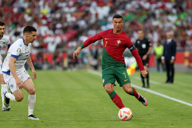 cristiano ronaldo 2.jpg