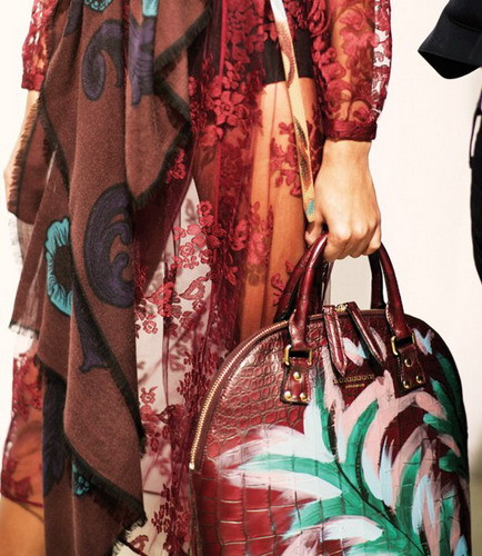 Những chiếc túi xách nổi bật trong mùa Thu Đông 2014-2015 ảnh 8