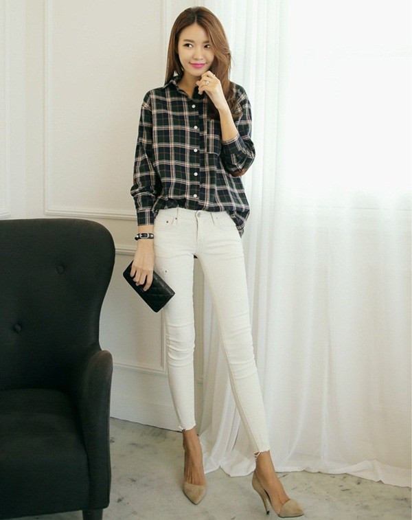 Ba "tuyệt chiêu" phối đồ kẻ carô quyến rũ cho mùa Đông ảnh 10