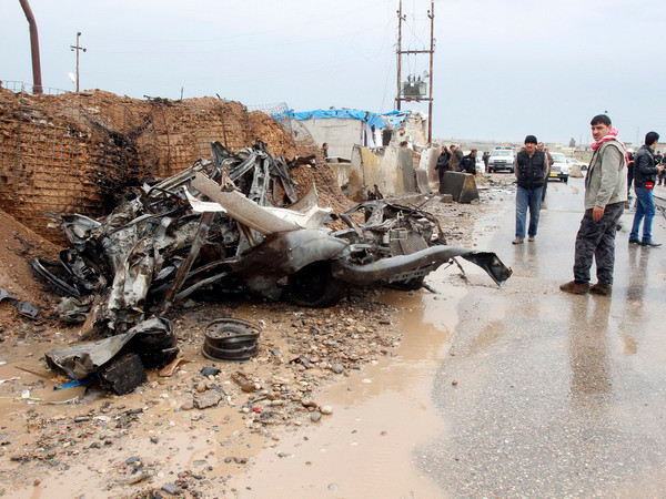 [Photo] Đánh bom tại Iraq, 8 cảnh sát thiệt mạng ảnh 1