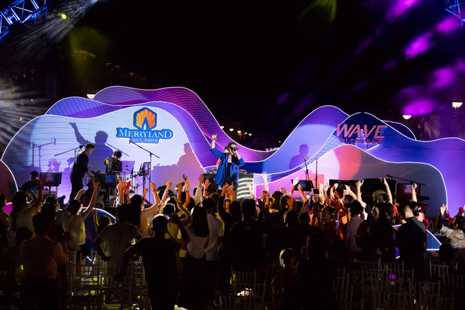 MerryLand Quy Nhơn bùng nổ trong đêm nhạc quy tụ nhiều sao Việt ảnh 4