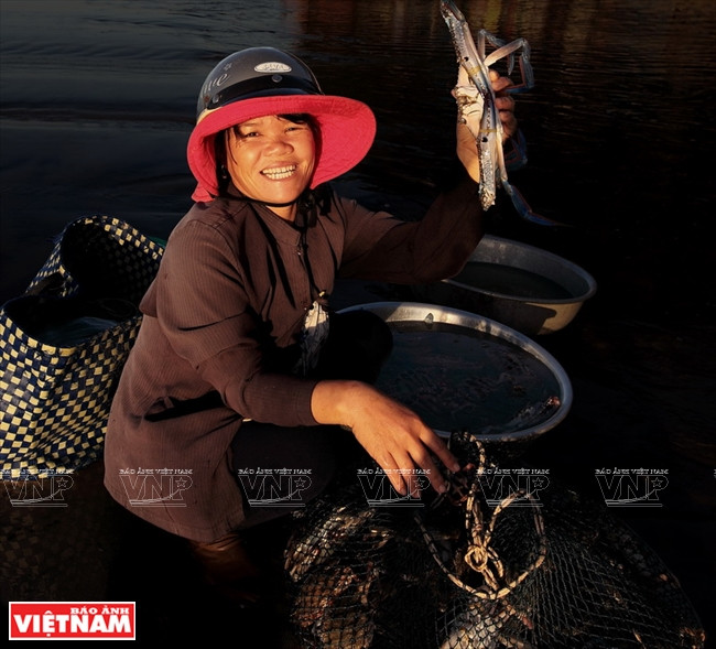 Mục sở thị bãi biển hoang sơ bậc nhất Việt Nam hiện nay ảnh 3