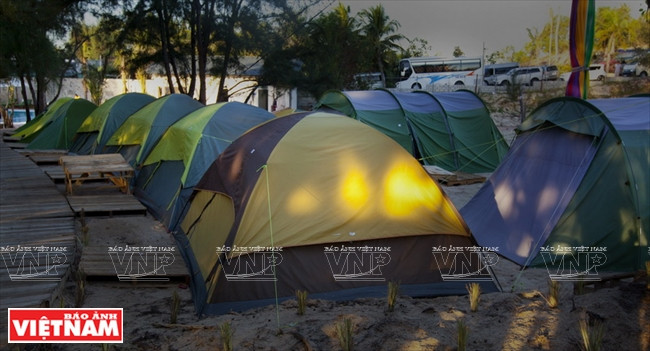 Mục sở thị bãi biển hoang sơ bậc nhất Việt Nam hiện nay ảnh 7