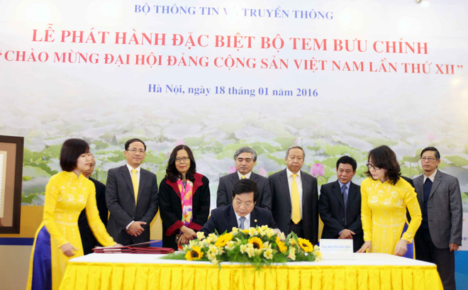 Phát hành bộ tem chào mừng Đại hội Đảng Cộng sản Việt Nam lần thứ XII ảnh 1