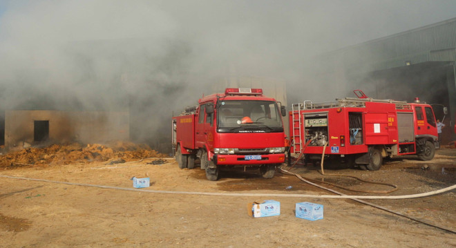 Nghệ An: Nhanh chóng khống chế vụ cháy tại Công ty sản xuất tăm tre ảnh 1