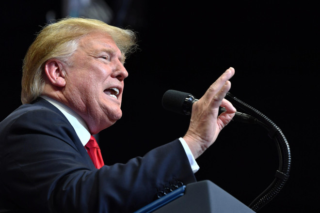 Hạ viện Mỹ yêu cầu cung cấp thông tin tài chính của Tổng thống Trump ảnh 1