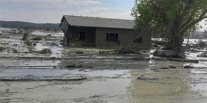 Vỡ đập khai mỏ ở Nam Phi, chưa có thông tin về thương vong ảnh 1