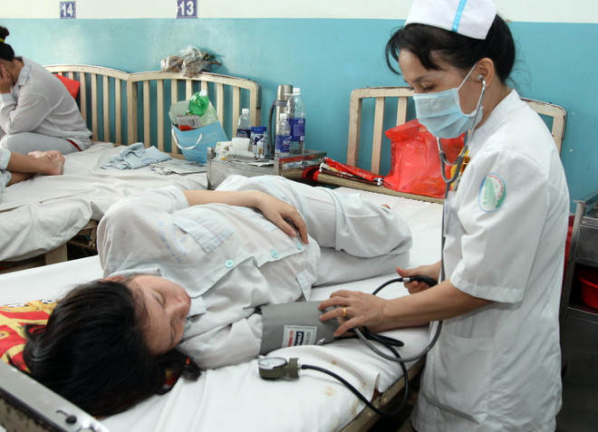 Kiểm soát nhiễm khuẩn bệnh viện để hạn chế việc kháng thuốc ảnh 1