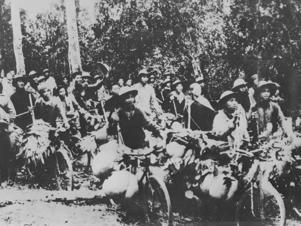 Hội thảo khoa học "Thanh Hóa với chiến thắng Điện Biên Phủ" ảnh 1