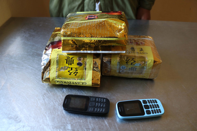 Nghệ An: Bắt đối tượng mua bán trái phép 3kg ma túy đá ảnh 2