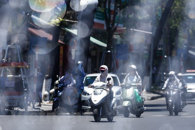 Miền Bắc trời oi bức, miền Trung và Nam Bộ có nơi mưa to đến rất to ảnh 1