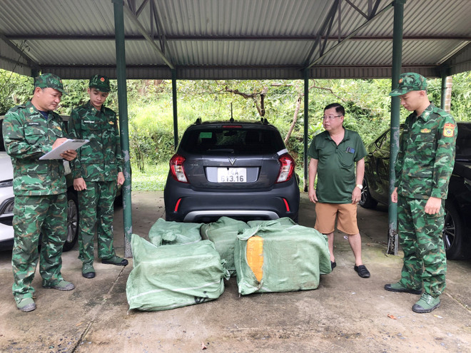 Quảng Ninh phát hiện 2 vụ vận chuyển thịt đông lạnh không rõ nguồn gốc ảnh 1