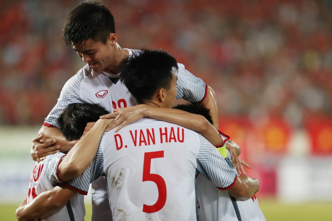 AFF Suzuki Cup 2018: Đội tuyển Việt Nam tập nhẹ trước khi về nước ảnh 1