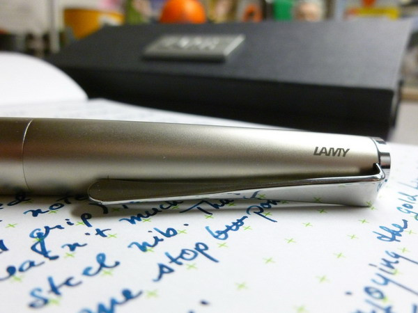 Italy: Yêu cầu kê đơn bằng bút bi vì "vấn nạn" chữ bác sỹ quá xấu ảnh 1